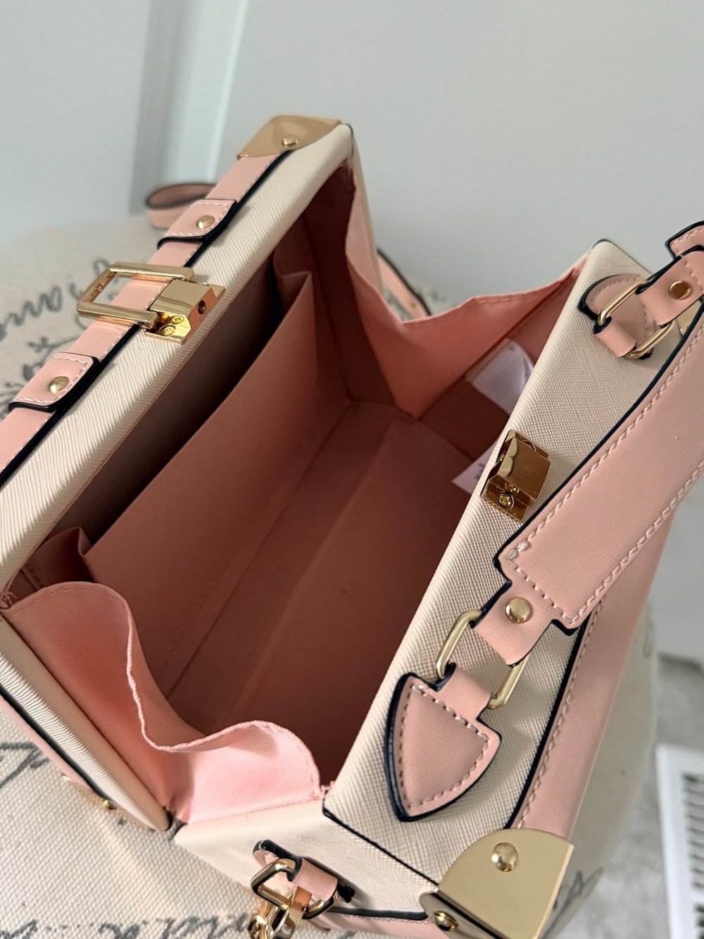 ALDO Structured Pink Mini Trunk Bag with Decorative Travel Panels - Picture 8 of 8